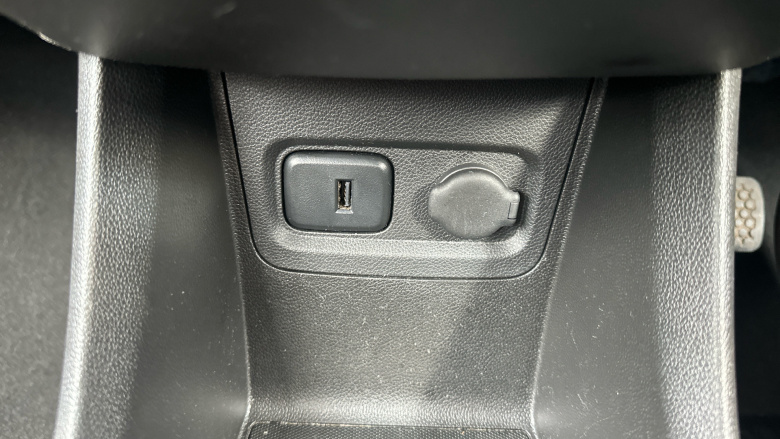 Vauxhall Viva 1.0 SE 5dr [A/C] Petrol Hatchback